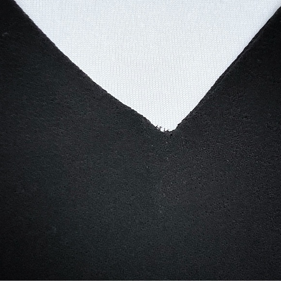 Chico’s Black Flutter Sleeve Ruffle Layered Chiffon Midi Dress Size 0 US 4 - Picture 5 of 13